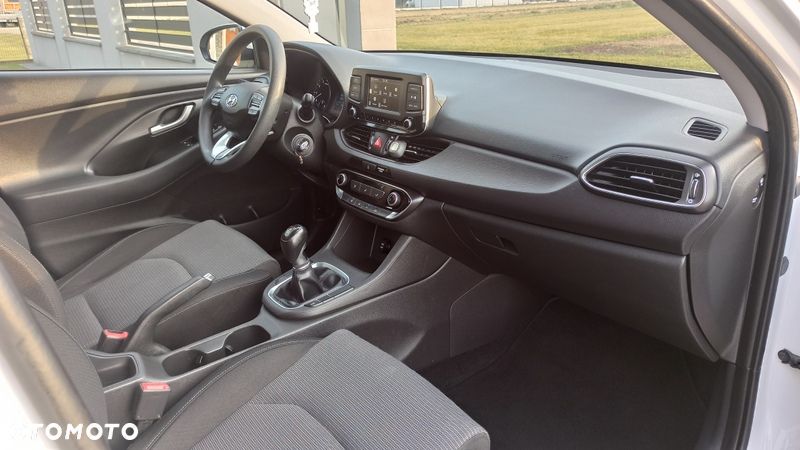 Hyundai i30 1.4 Classic - 9