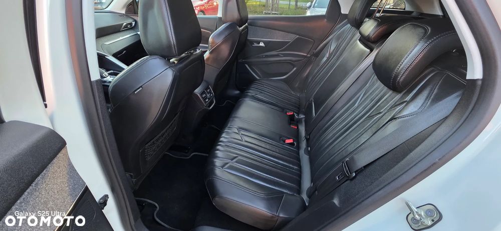 Peugeot 3008 BlueHDi 180 Stop & Start EAT8 Allure - 12