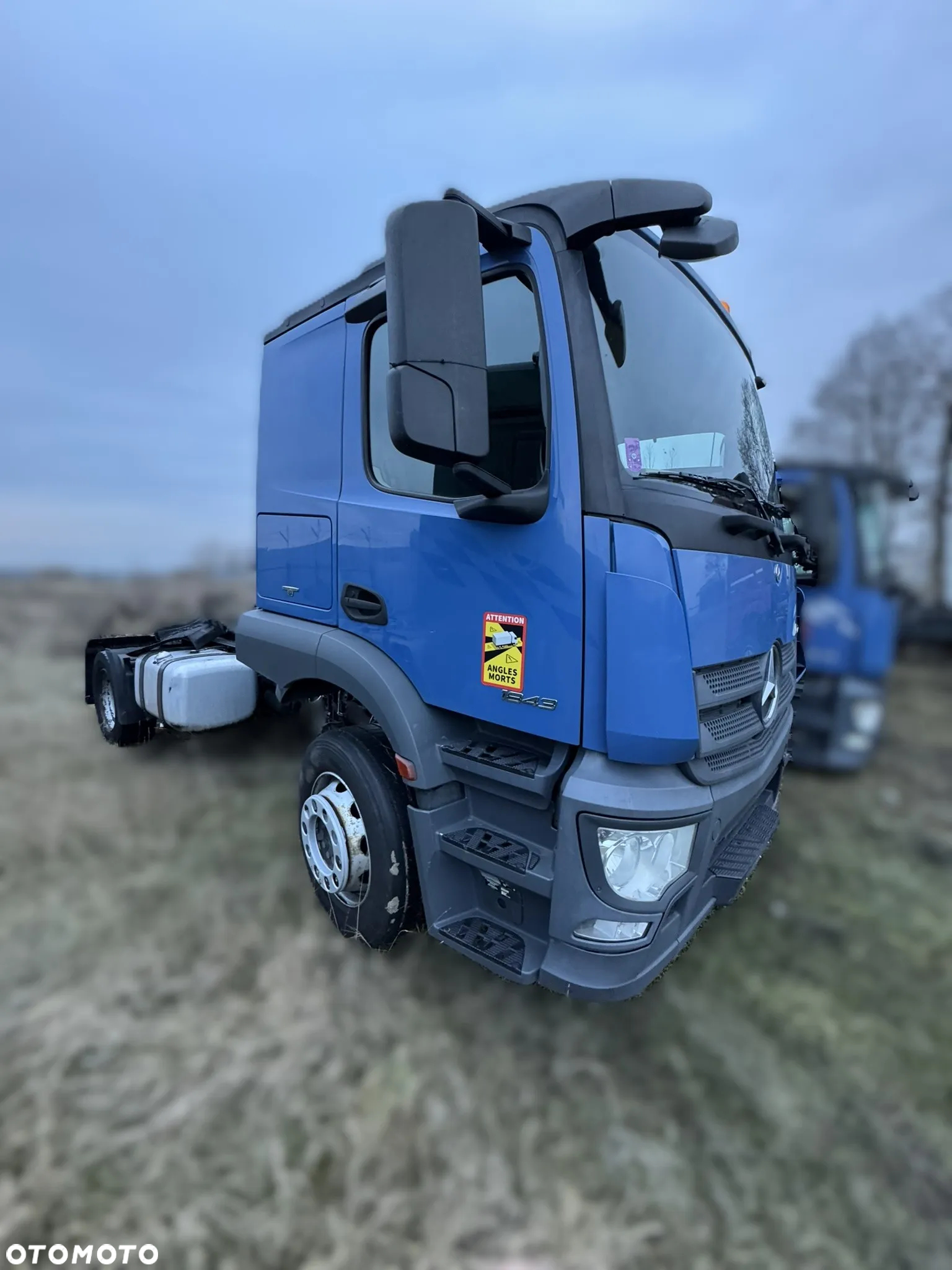 Kabina Actros Niska Lora - 2