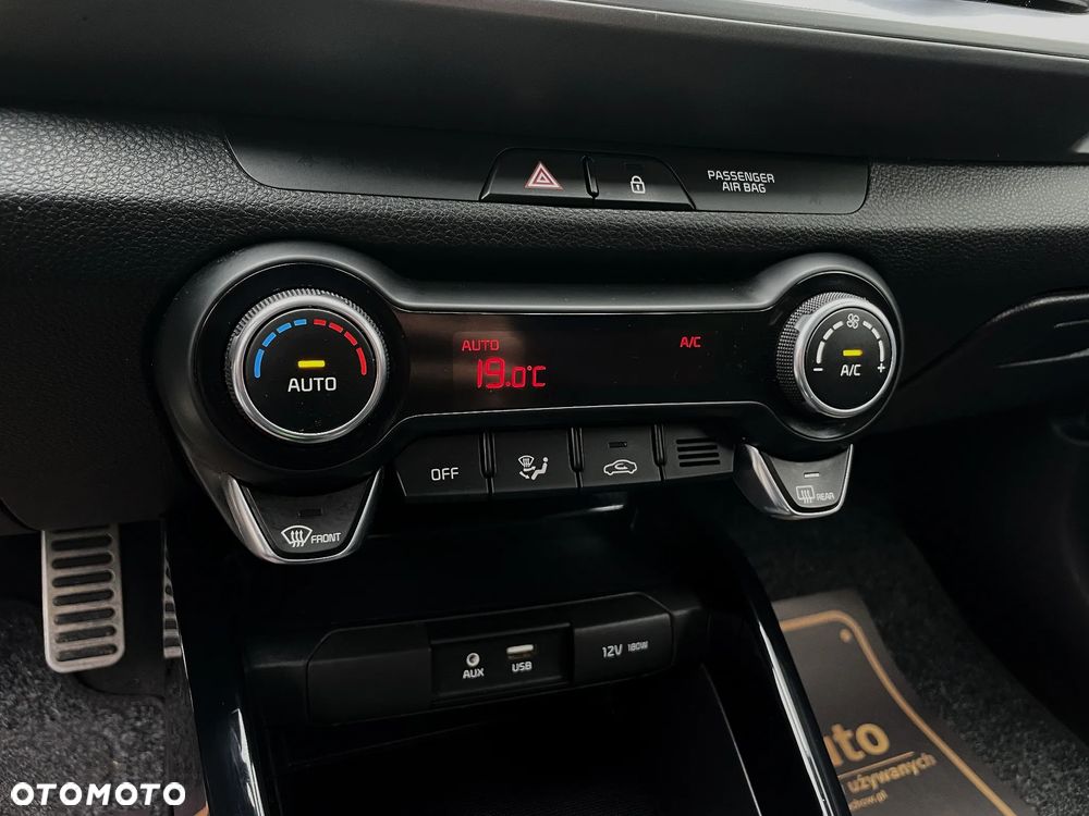 Kia Stonic 1.6 CRDi L - 29