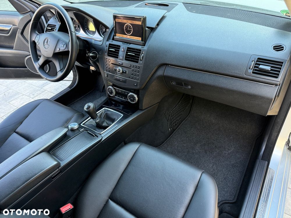 Mercedes-Benz Klasa C 200 Kompressor Avantgarde - 21
