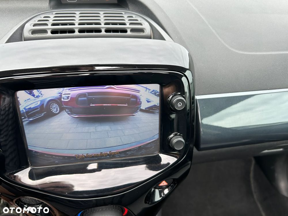 Toyota Aygo x-play - 19