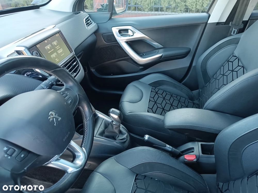 Peugeot 208 PureTech 110 Stop & Start Tech Edition - 26