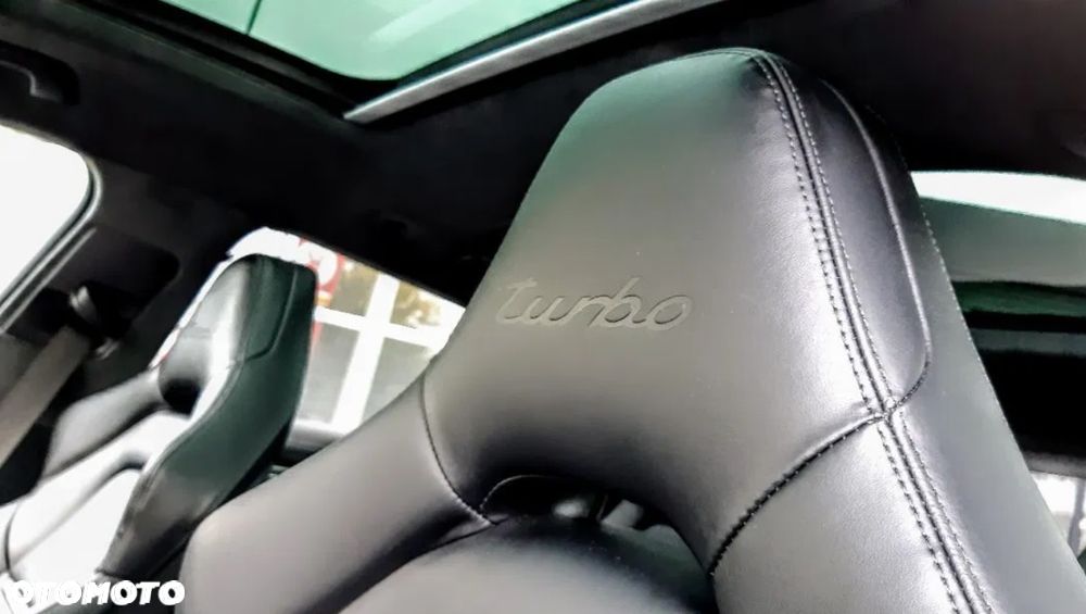 Porsche Panamera - 12