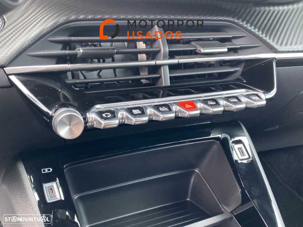 Peugeot e-2008 50 kWh Active - 15
