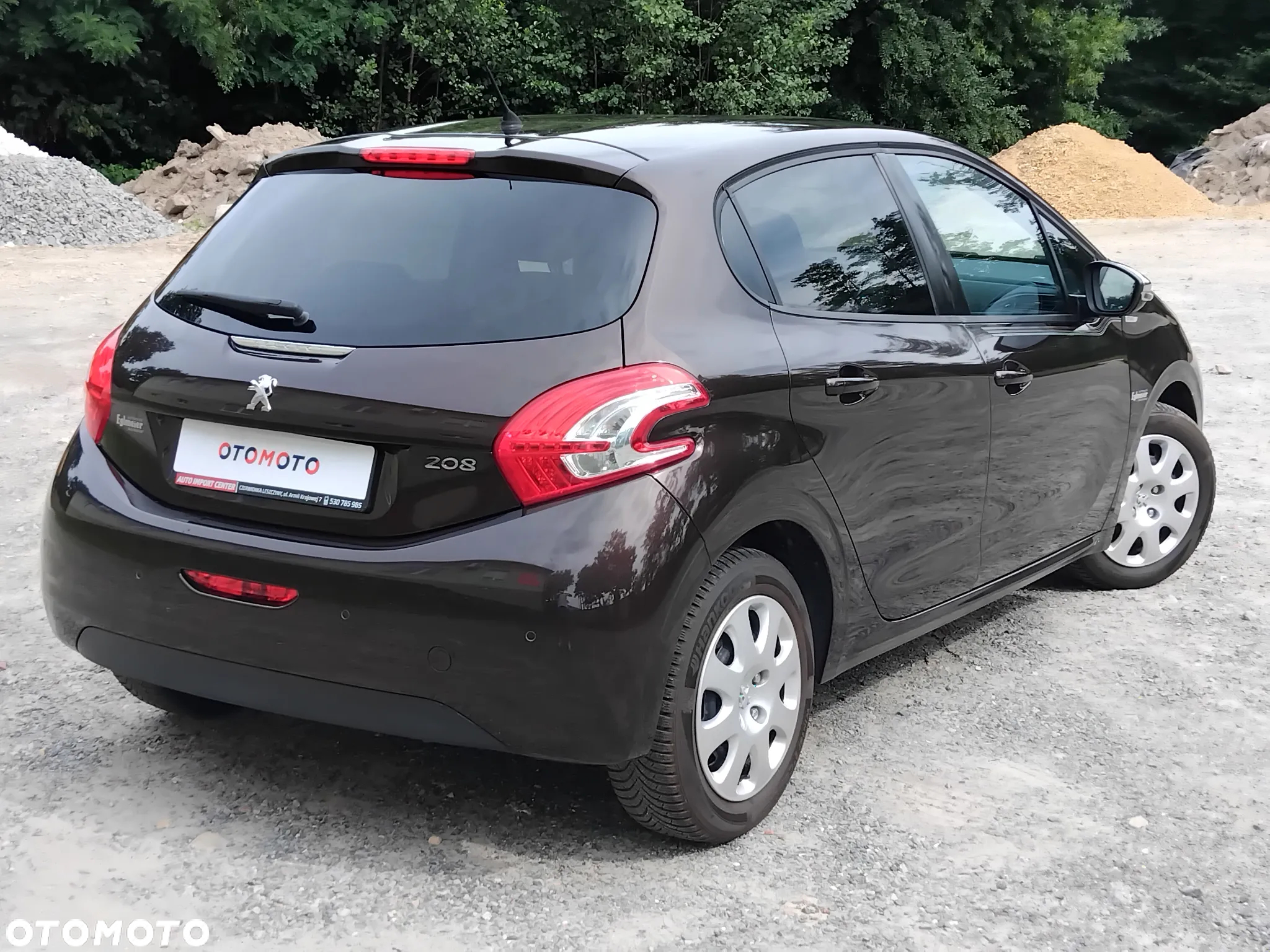 Peugeot 208 - 4