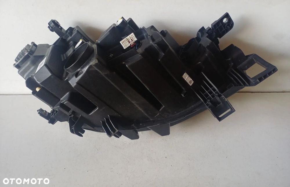 lampa lewy przod vw id.4 id4 full led europa - 11