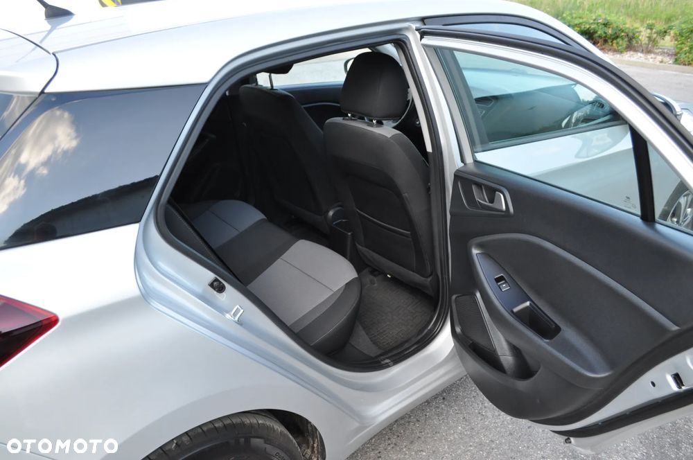 Hyundai i20 - 16