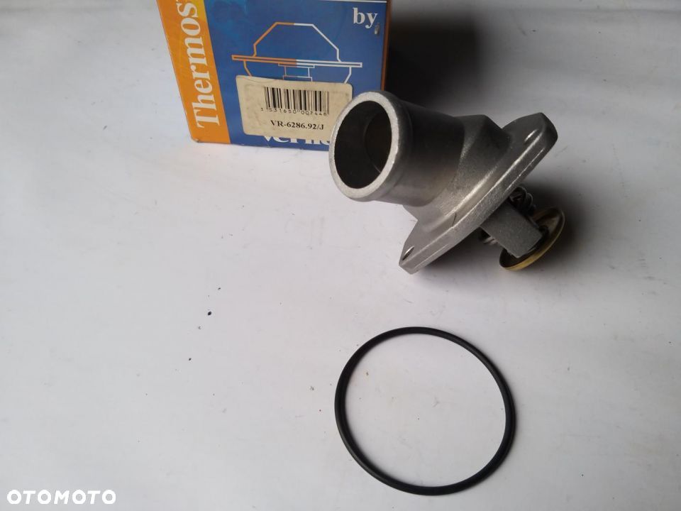 TERMOSTAT OPEL ASTRA F 1.6/1.8/2.0 09.91-09.98  92°C, w obudowie - 1