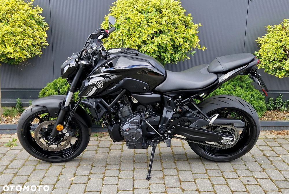 Yamaha MT - 6