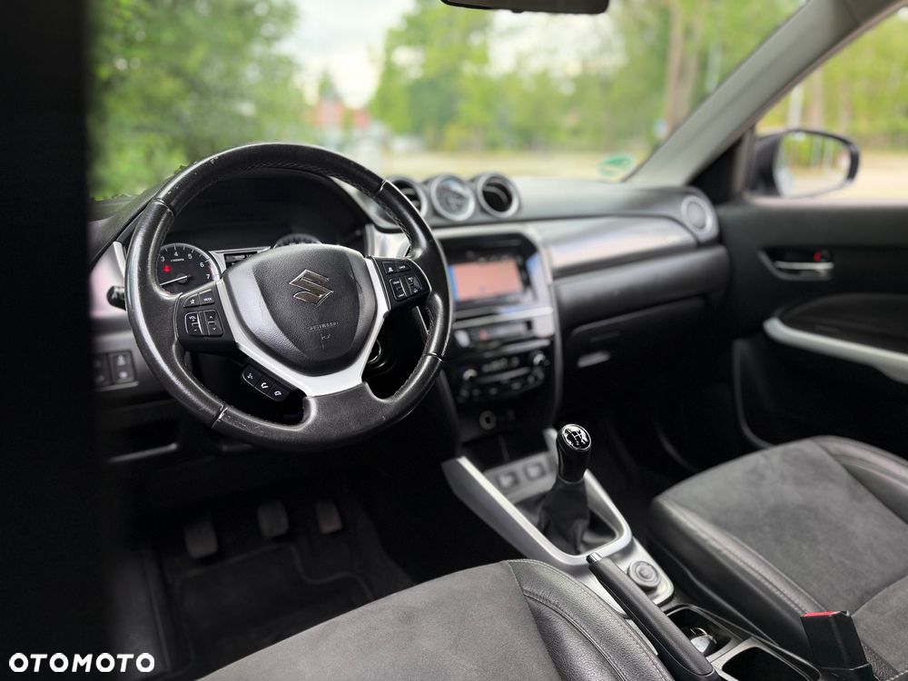 Suzuki Vitara 1.6 (4x4) Allgrip Comfort+ - 19
