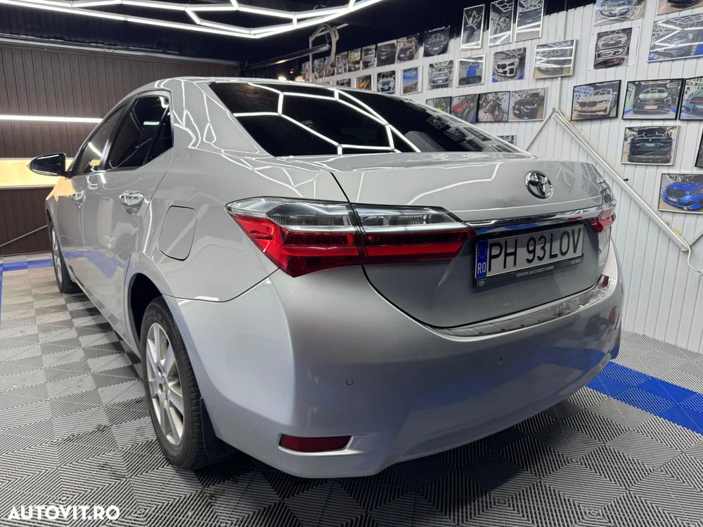 Toyota Corolla 1.6 Valvematic CVT Sol - 3