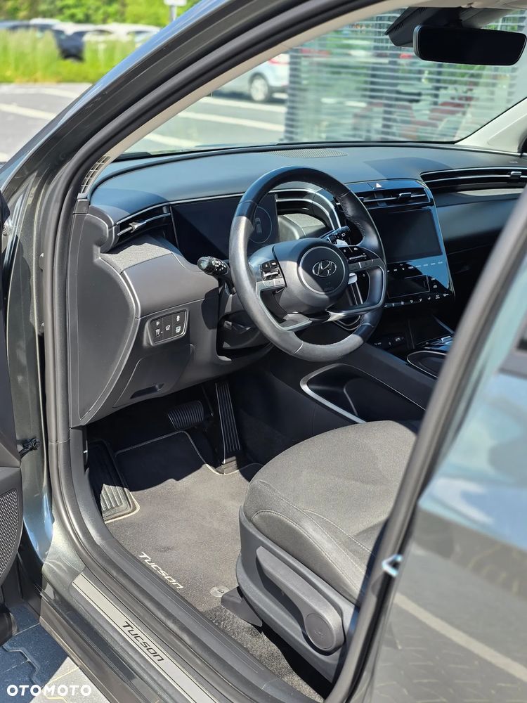 Hyundai Tucson 1.6 T-GDi HEV Executive 4WD - 16
