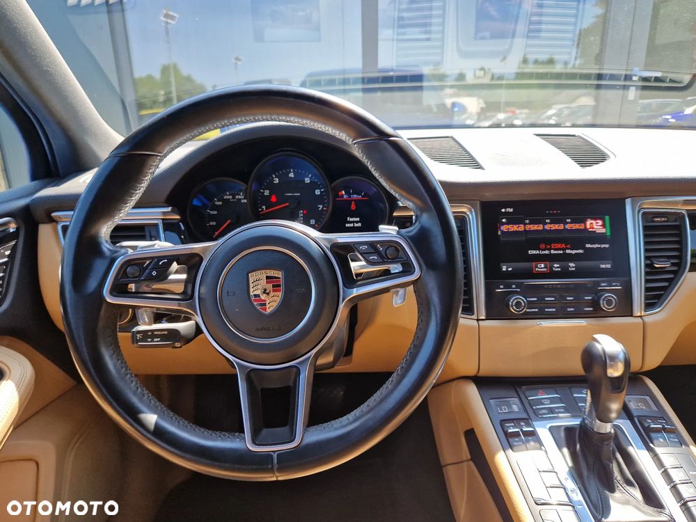Porsche Macan - 15