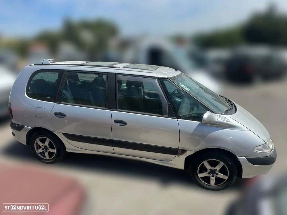 Renault Grand Espace III 2.2 TD 7 Lug de 1998 para peças - 7