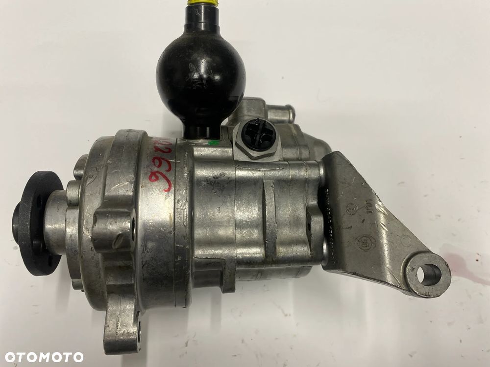 BMW E60 E61 E63 30,i pompa wspomagania Dynamic Drive 6775011 32416775011 6762176 - 3