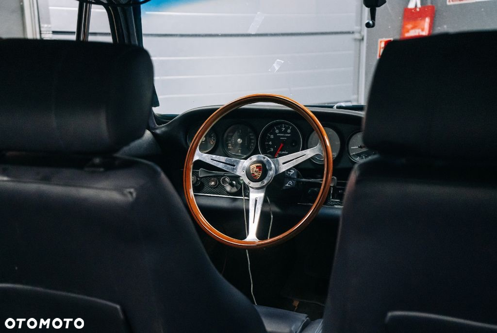 Porsche 911 - 14