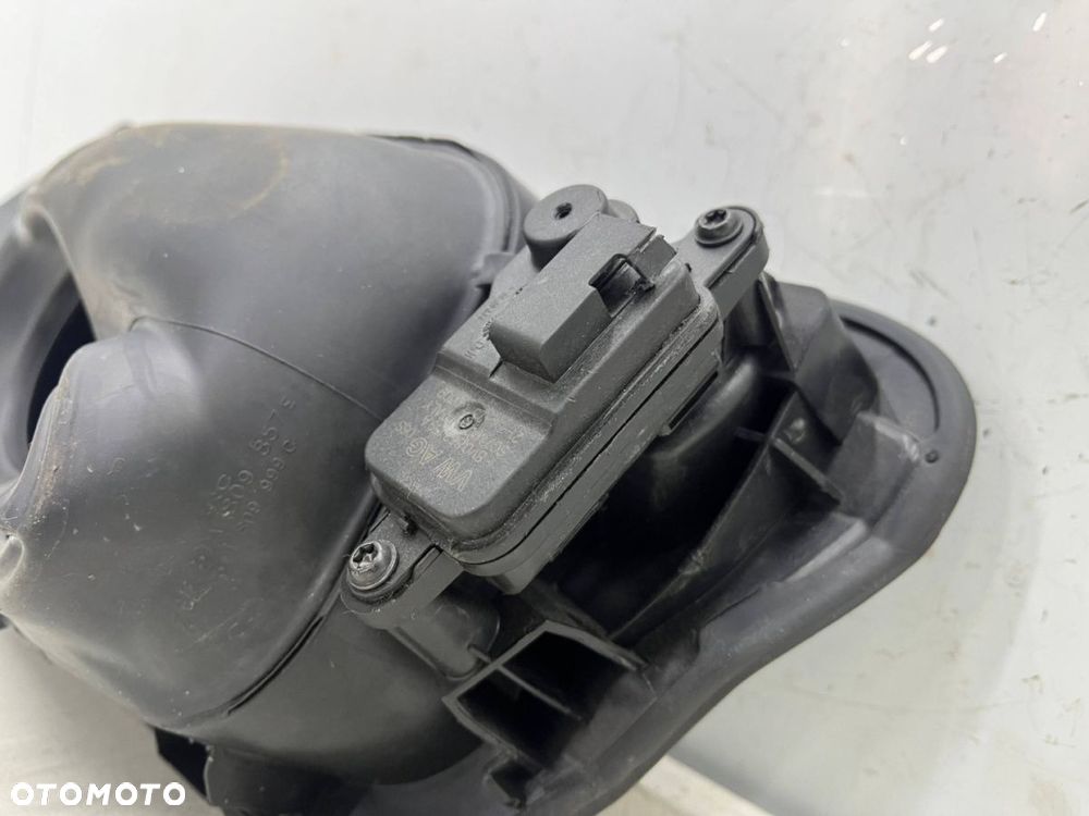 Klapka wlewu paliwa VW Touran II 5T 2015r.- 5ta809857e 5ta809799 - 11