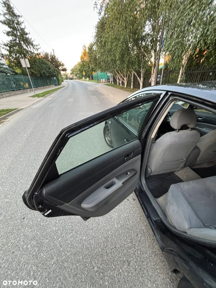Toyota Prius 1.5 VVT-i Prestige - 28