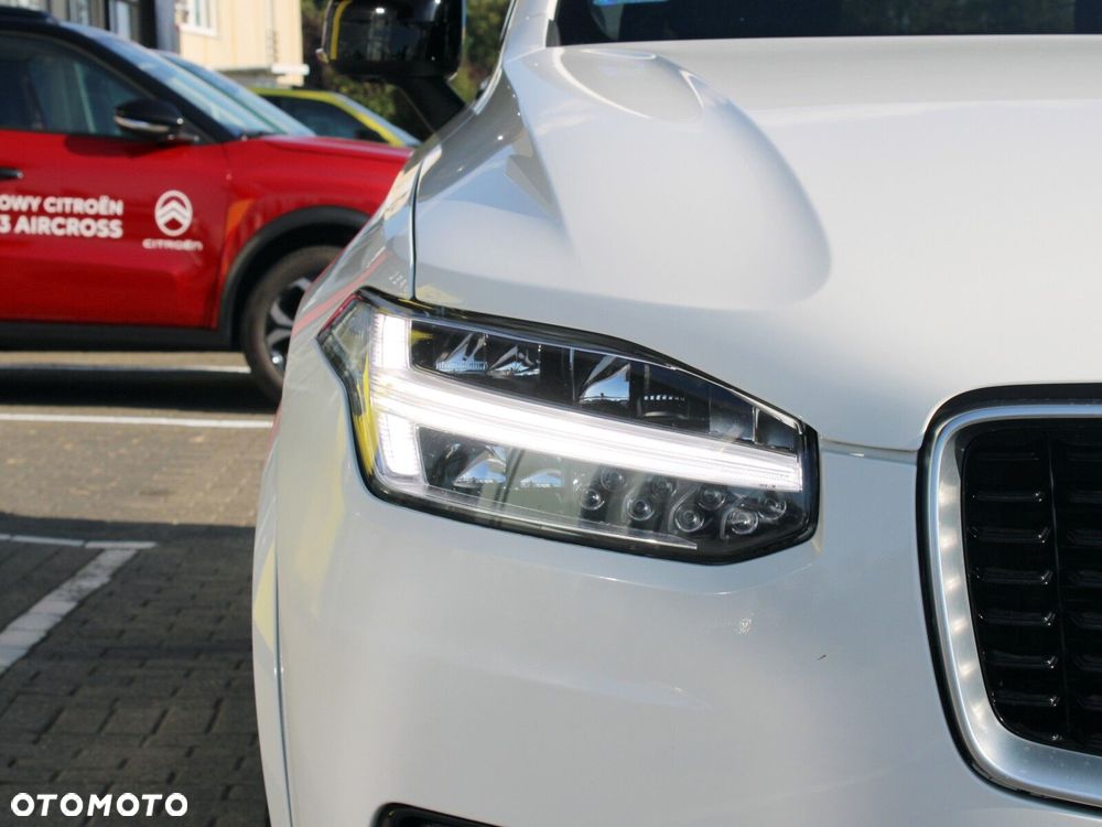 Volvo XC 90 D5 SCR AWD R-Design - 36