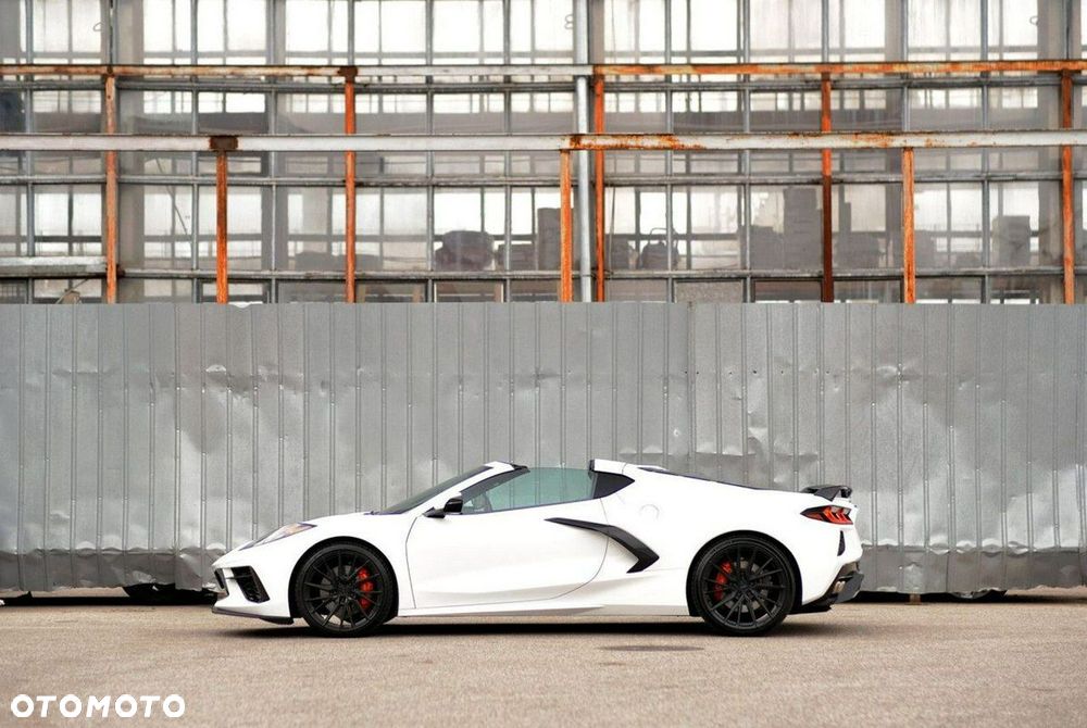 Chevrolet Corvette - 14