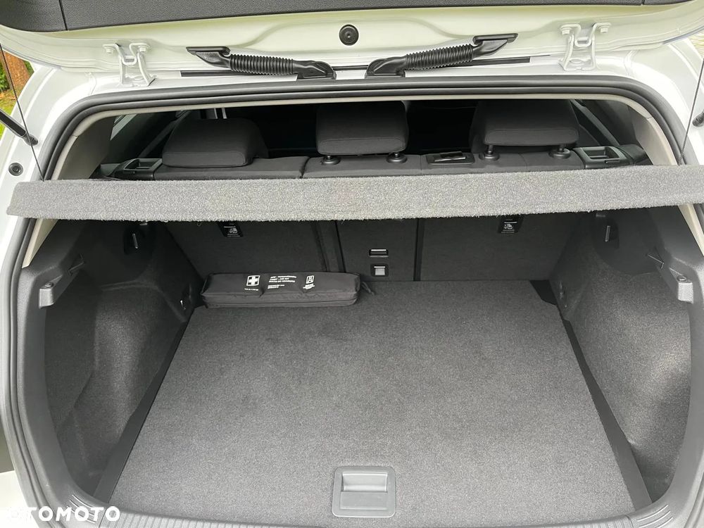 Volkswagen Golf - 21