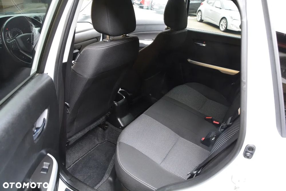 Suzuki Vitara 1.6 Elegance 2WD - 8