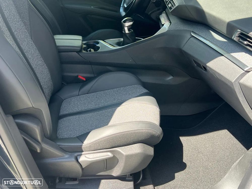 Peugeot 3008 1.2 PureTech Allure Pack - 5