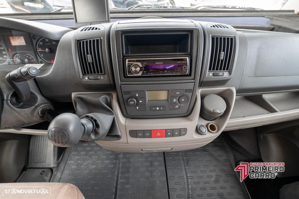 Hymer Classe B sala grande - 48