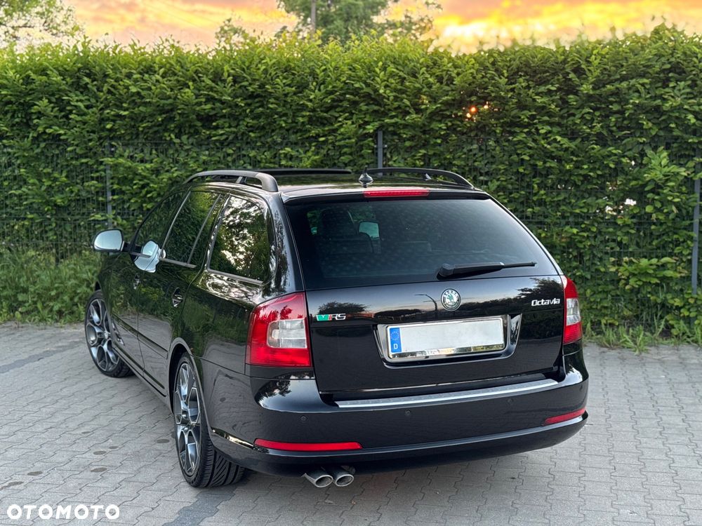 Skoda Octavia 2.0 TDI CR DPF DSG RS - 15