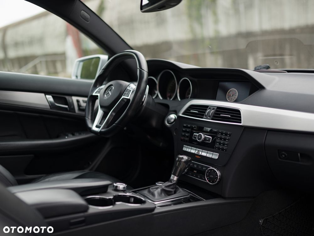 Mercedes-Benz Klasa C 63 AMG AMG SPEEDSHIFT MCT - 10