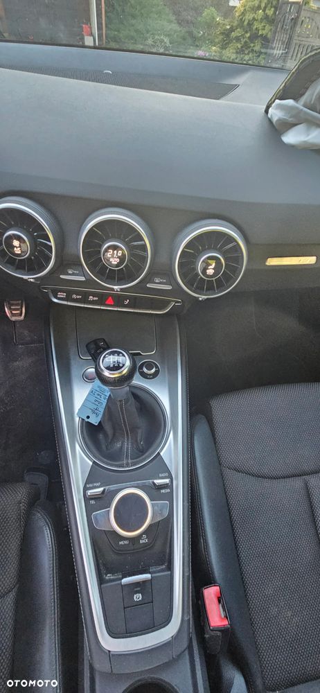Audi TT Coupé - 12