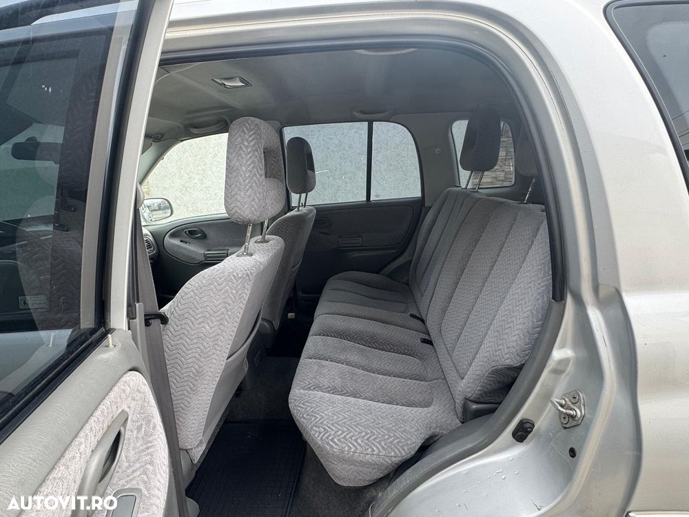 Suzuki Grand Vitara 2.0 TD - 6