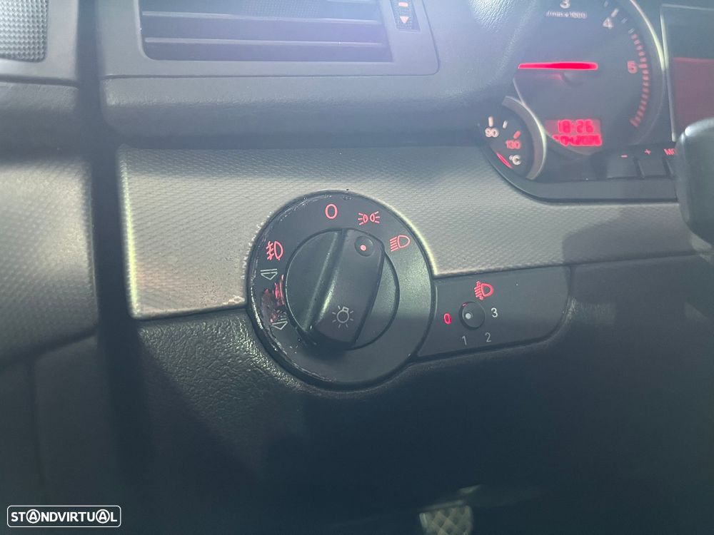 Audi A4 Avant 1.9 TDI - 25