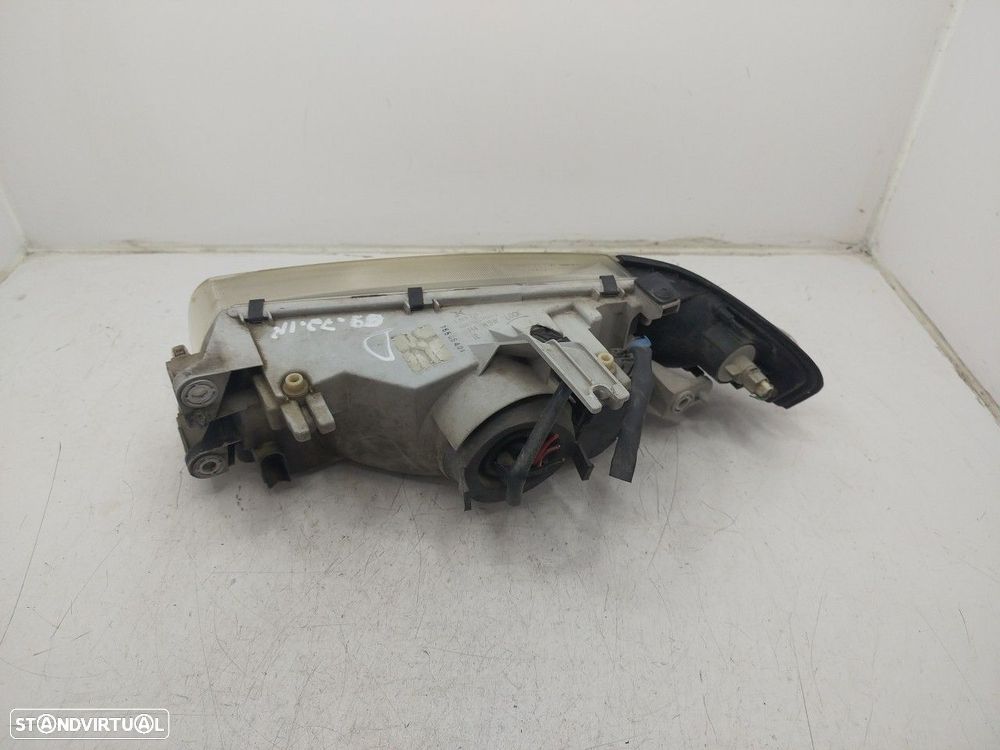 Farol/ Otica Dianteiro Esq Mazda 323 S V (Ba) - 2