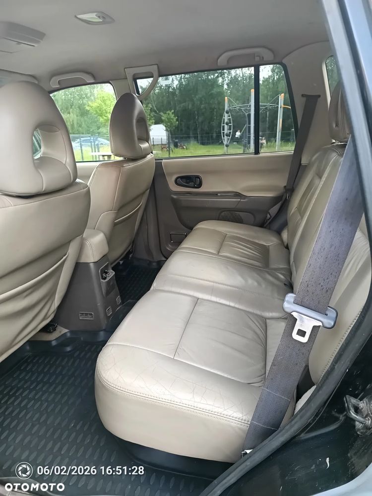 Mitsubishi Pajero - 11