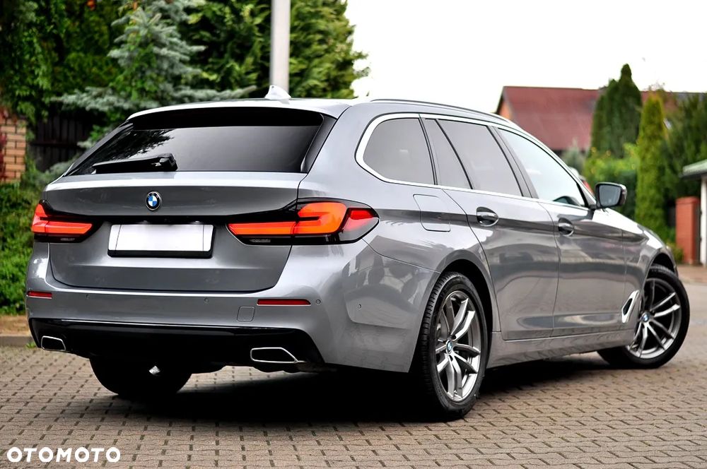 BMW Seria 5 520i Touring - 5