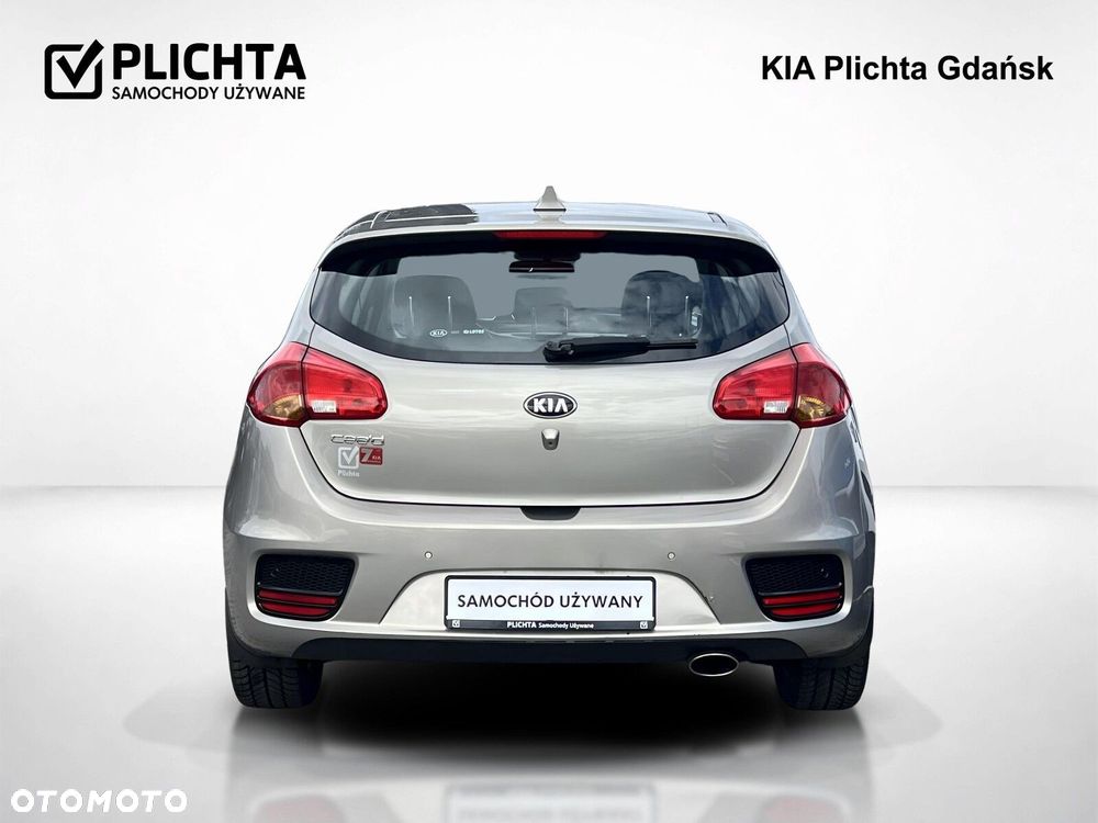 Kia Ceed - 4