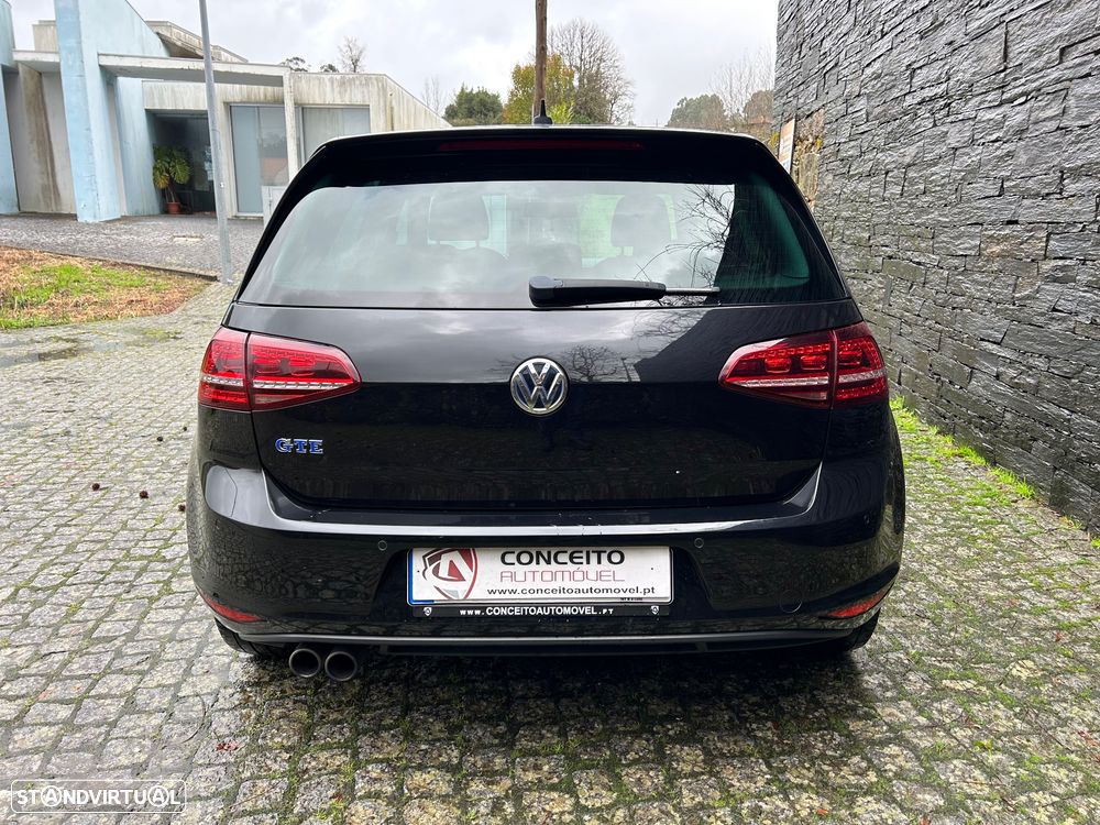 VW Golf - 6