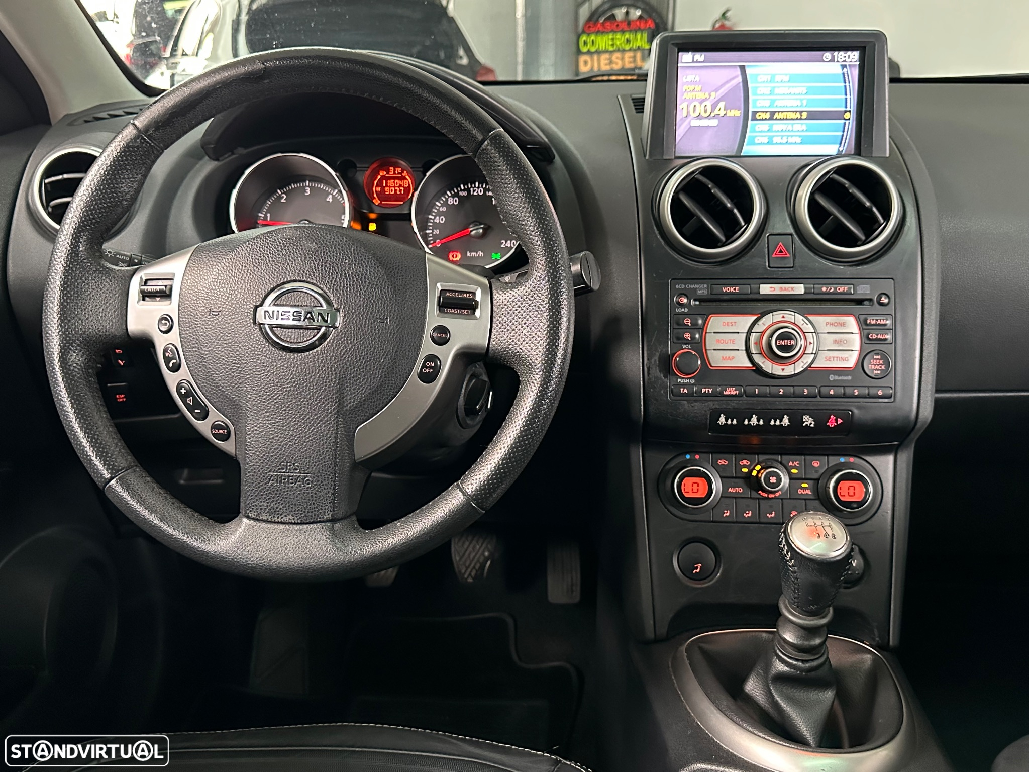 Nissan Qashqai +2 2.0 dCi Tekna Pele Preto +Navi - 19