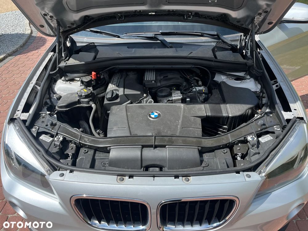 BMW X1 sDrive18i xLine - 16