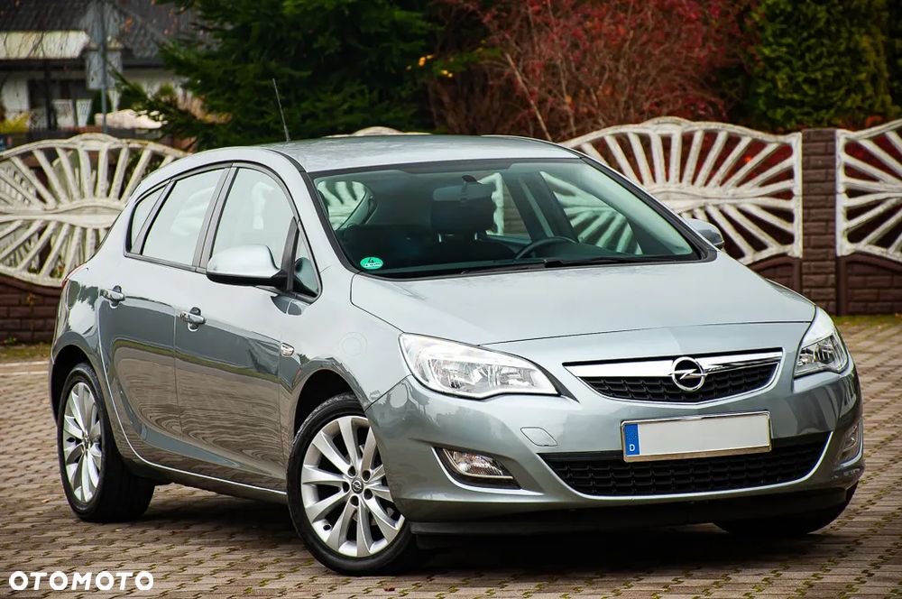 Opel Astra 1.6 Active - 11