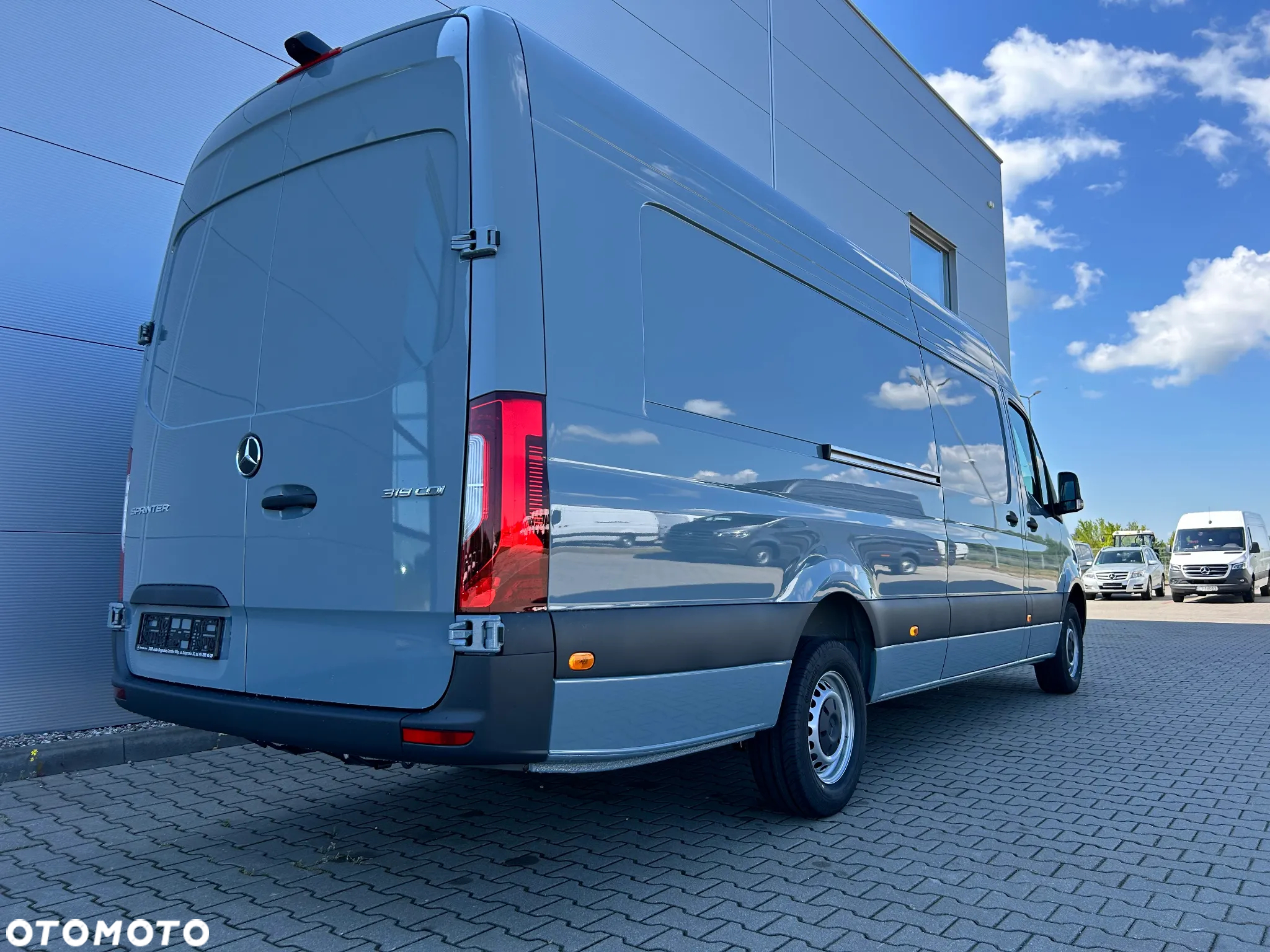 Mercedes-Benz SPRINTER 319 CDI FURGON EKSTRA DŁUGI - 11