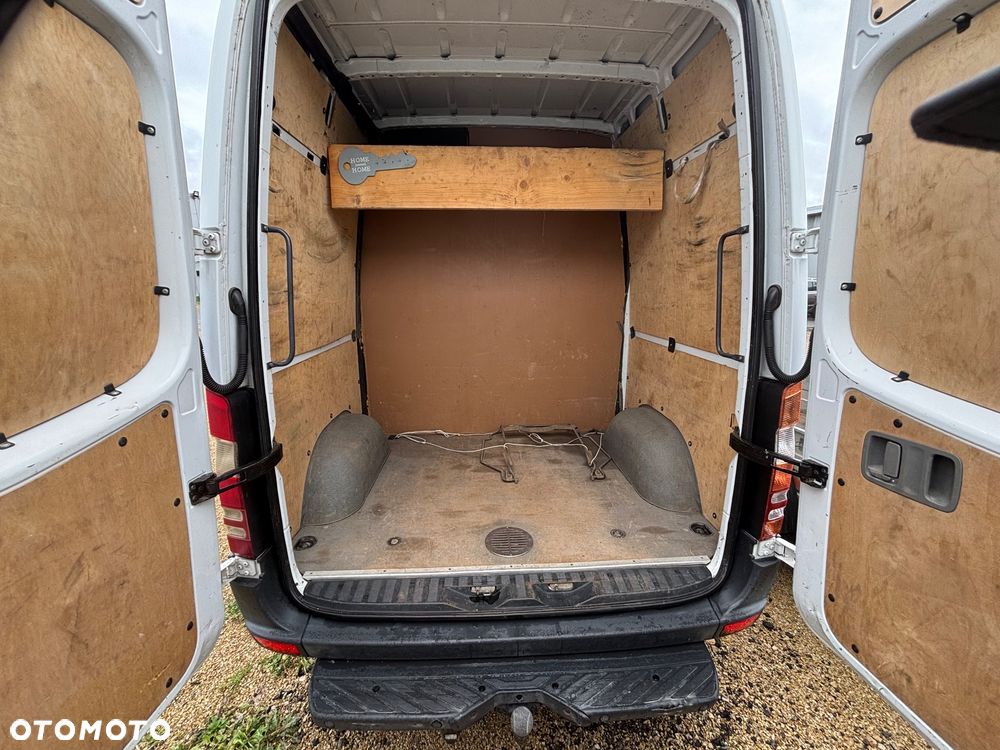 Mercedes-Benz SPRINTER - 11