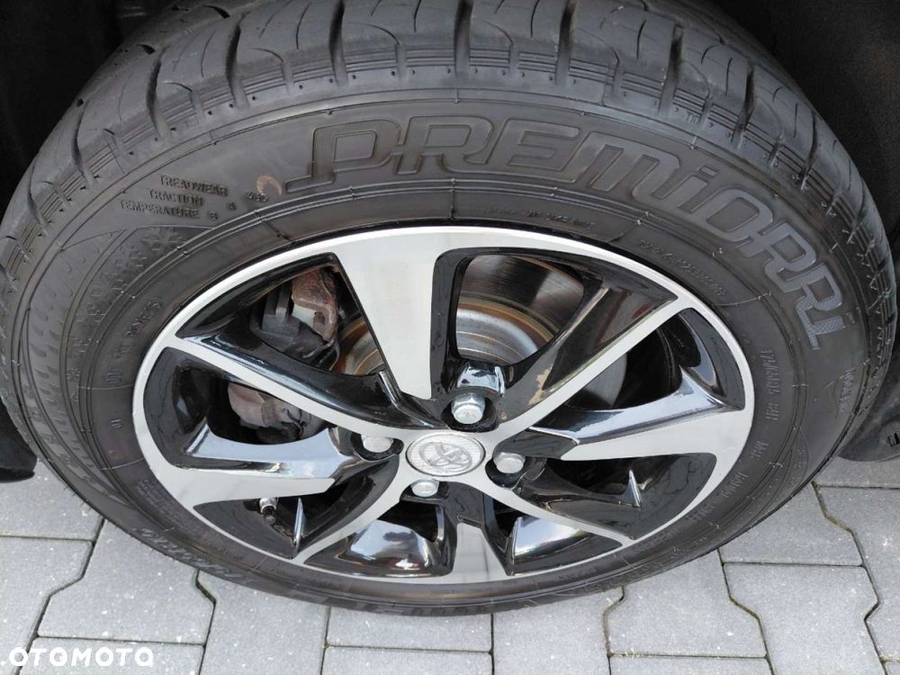 Toyota Yaris - 22