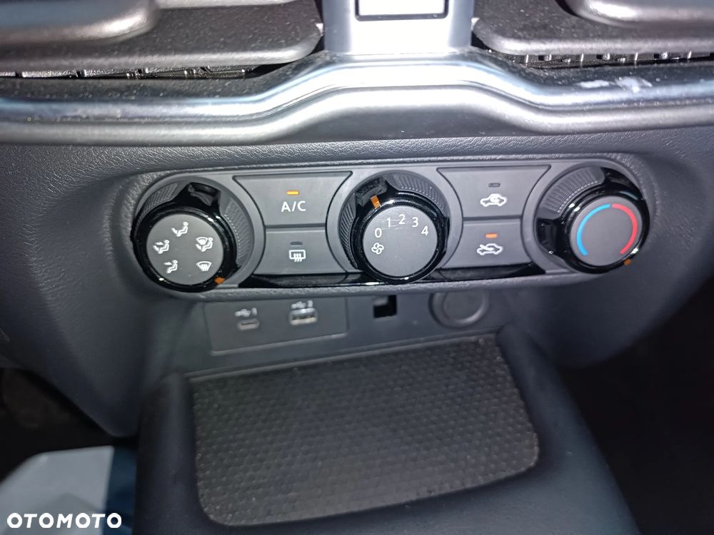 Nissan Juke 1.0 DIG-T Acenta DCT - 16