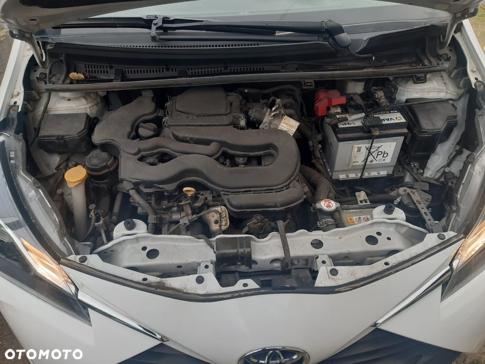 Toyota Yaris - 18