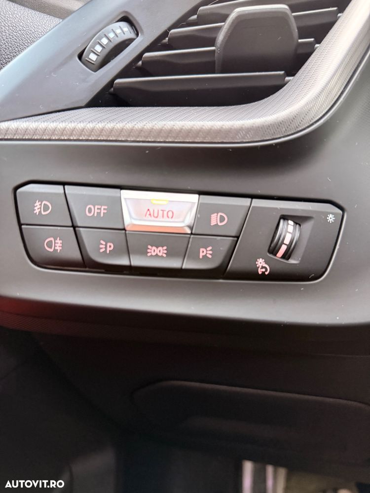 BMW Seria 1 118i Aut. M Sport - 14