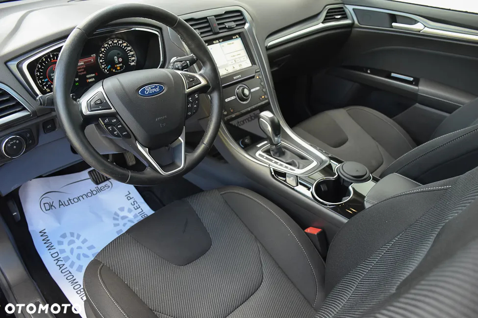 Ford Mondeo Turnier 2.0 TDCi Start-Stopp PowerShift-Aut ST-Line - 19