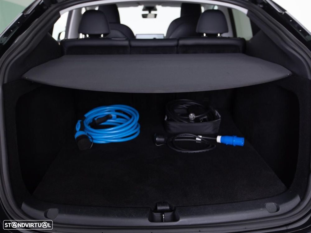 Tesla Model Y Long Range Dual Motor AWD - 15